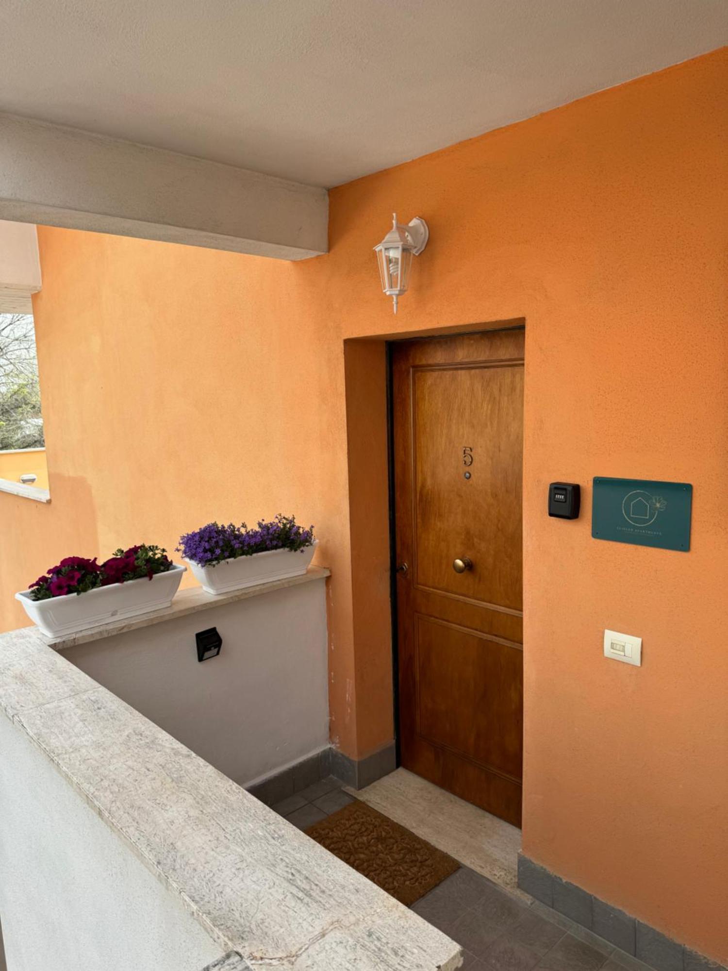 Casa Vacanza Elislor Apartments Fiumicino Exterior photo